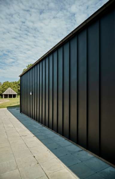 Modern sports hall with modern cladding, Trælundvej 3, 7400 Herning